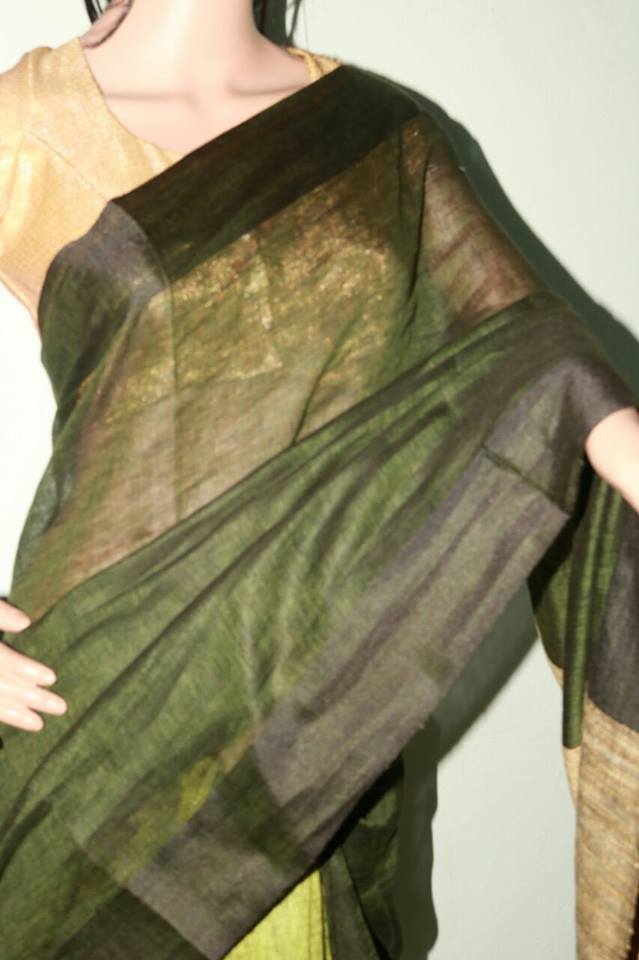 BOTTOL GREEN COLOR PURE LINEN SAREE.