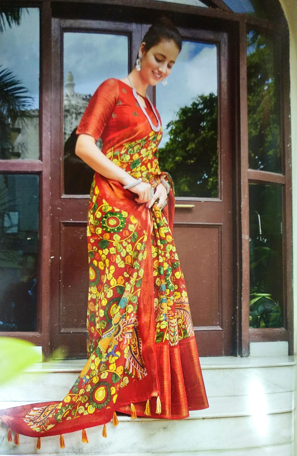 RED COLOR PURE LINEN SILK SAREE WITH DIGITAL PRINTED KALAMKARI.