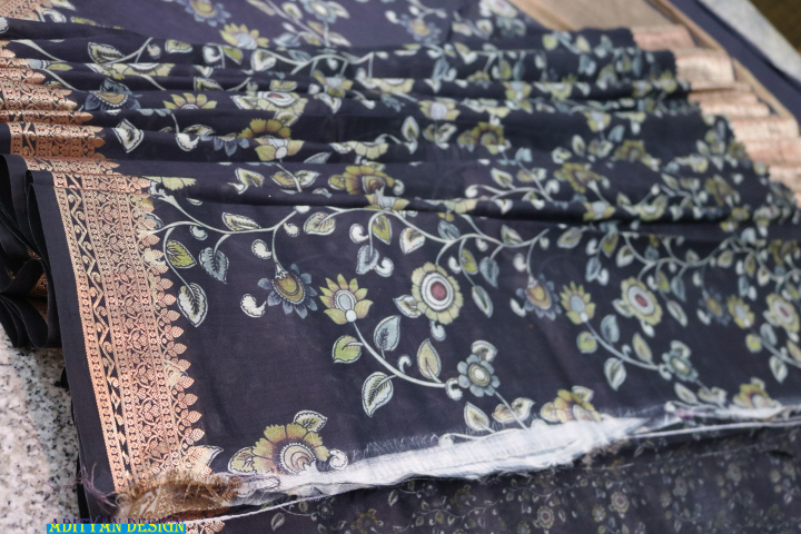 BLACK PURE SILK KALAMKARI SAREE.