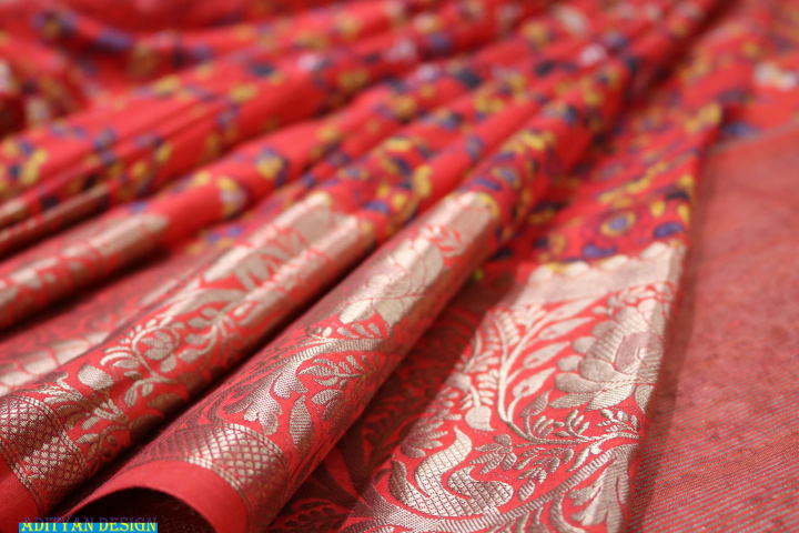 RED COLOR PURE SILK KALAMKARI SAREE.