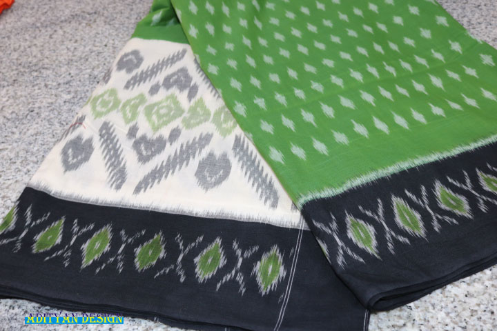 GREEN BLACK COLOR POCHAMPALLI IKKAT COTTON SAREE.