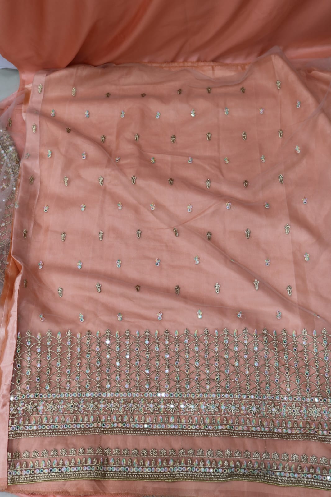 ELEGANT NETTED SAREE