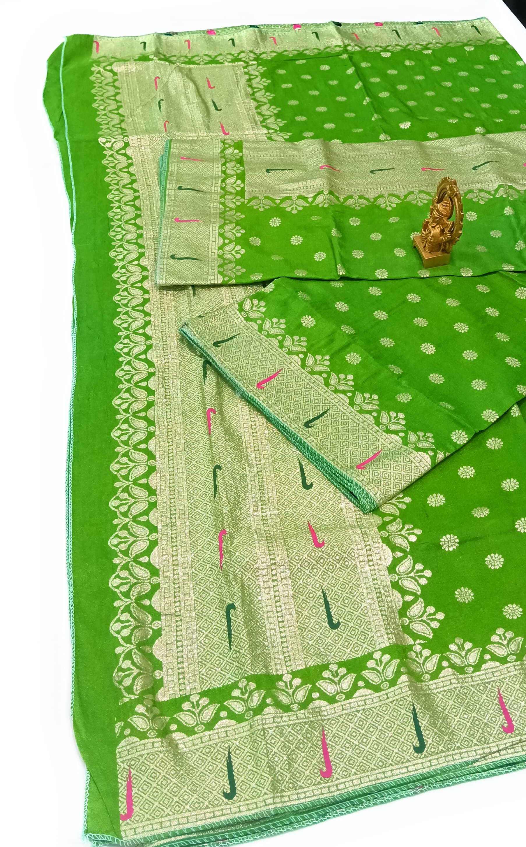 Exclusive Designer Pattu Silk Dupatta for Ethnic Wear